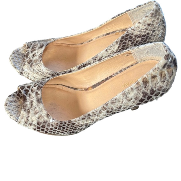 OLD Navy Python Peep Toe High Heels - Picture 1 of 6